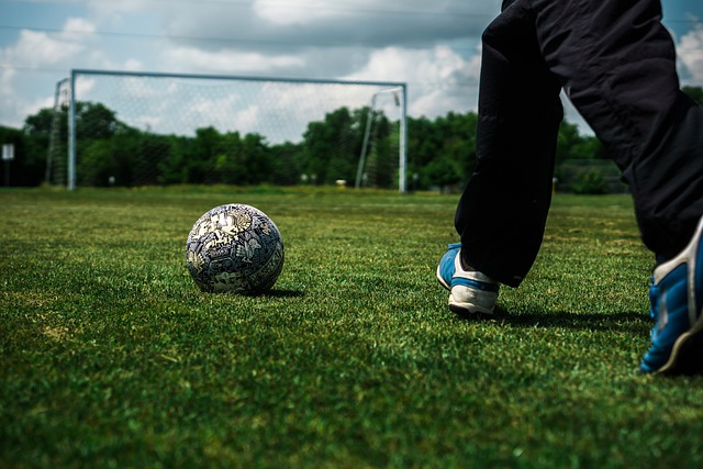 篮球NBA球队教练讨论轮换阵容
